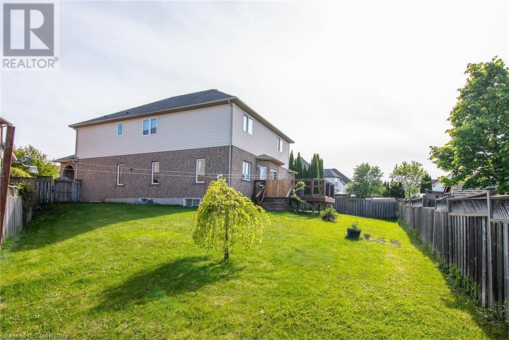 35 Yarrow Court, Kitchener, Ontario  N2E 4C4 - Photo 47 - 40755501