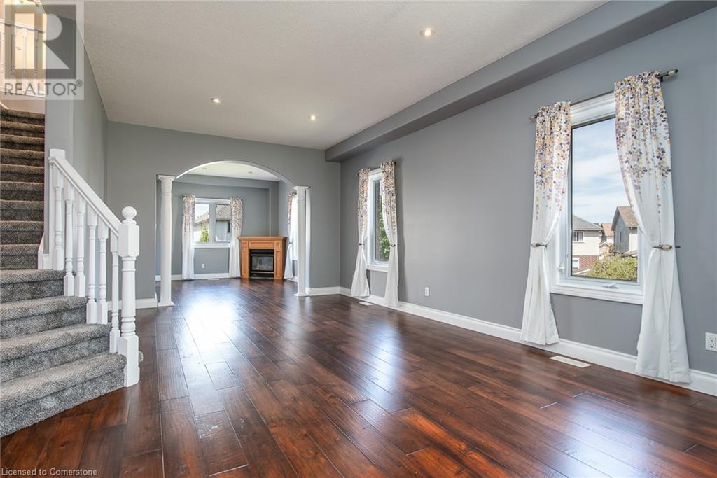 35 Yarrow Court, Kitchener, Ontario  N2E 4C4 - Photo 5 - 40755501