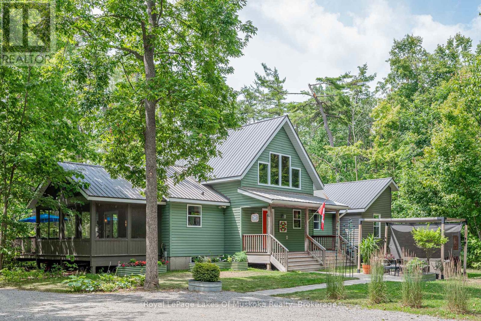 30 Forest Road, Kawartha Lakes, Ontario  K0M 1M0 - Photo 3 - X12313104