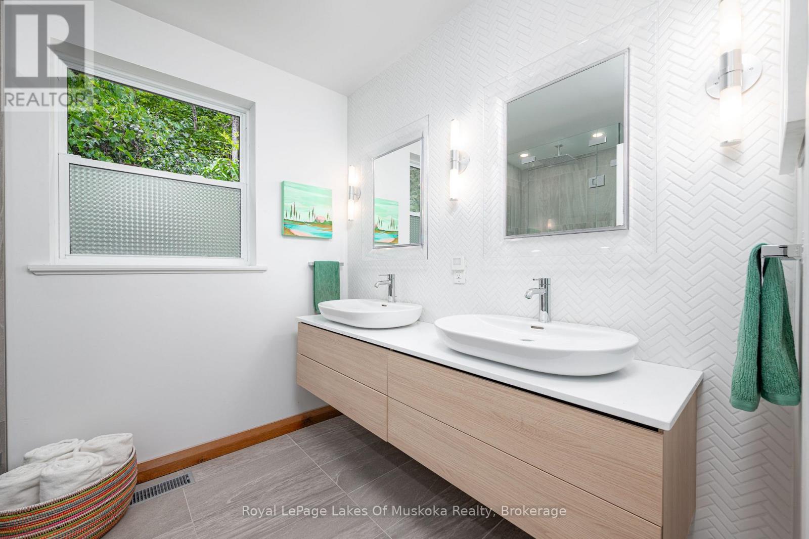 30 Forest Road, Kawartha Lakes, Ontario  K0M 1M0 - Photo 30 - X12313104