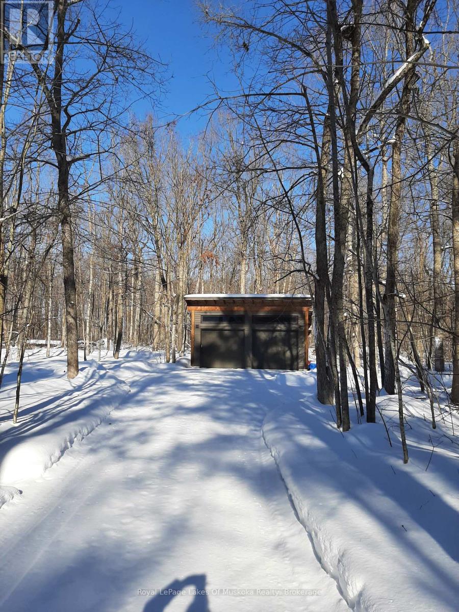 30 Forest Road, Kawartha Lakes, Ontario  K0M 1M0 - Photo 7 - X12313104