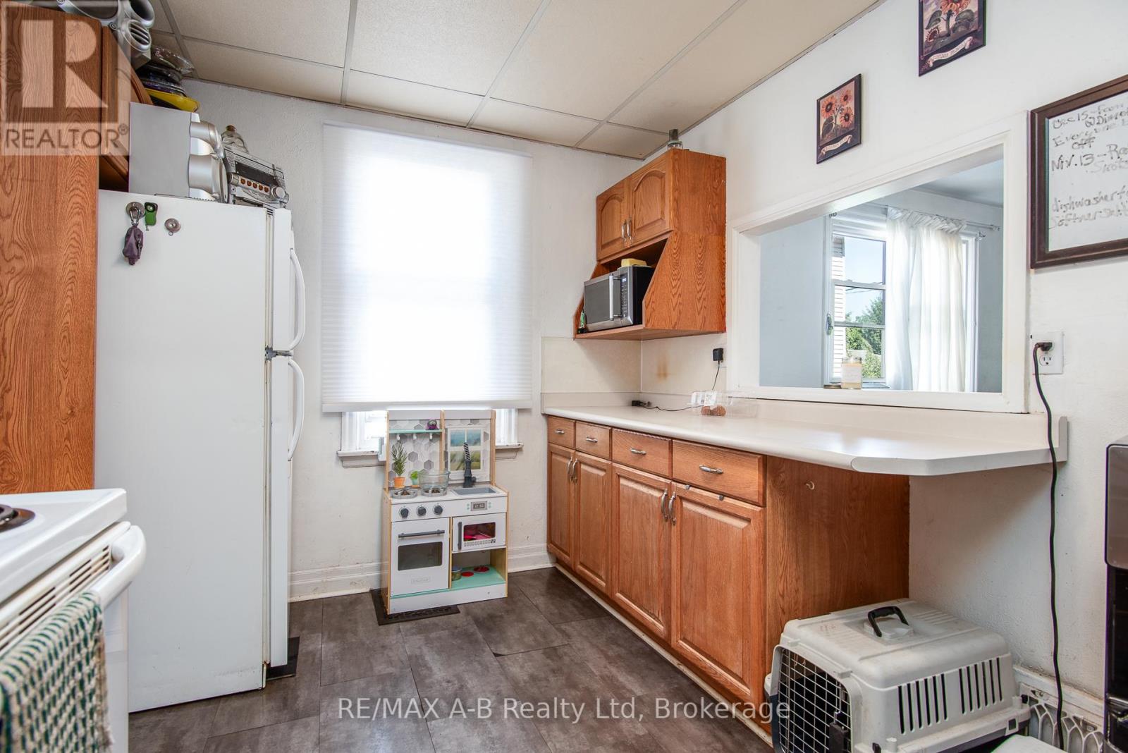 83 East Gore Street, Stratford, Ontario  N5A 3X4 - Photo 8 - X12313160