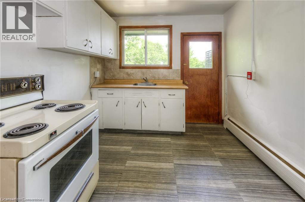 126 Clive Road, Kitchener, Ontario  N2H 3N6 - Photo 12 - 40754923