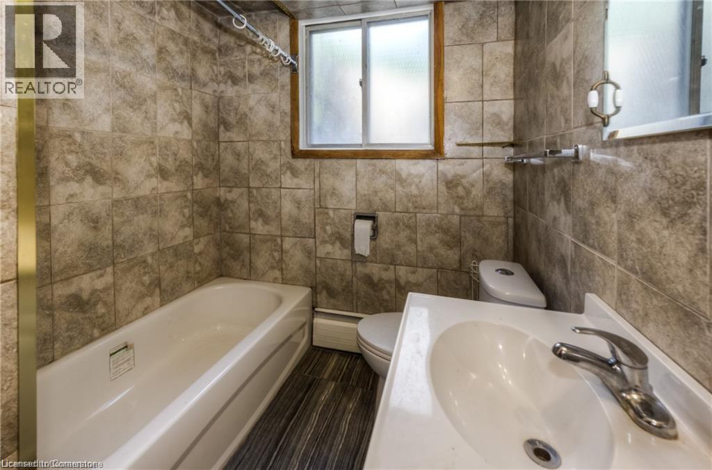 126 Clive Road, Kitchener, Ontario  N2H 3N6 - Photo 22 - 40754923