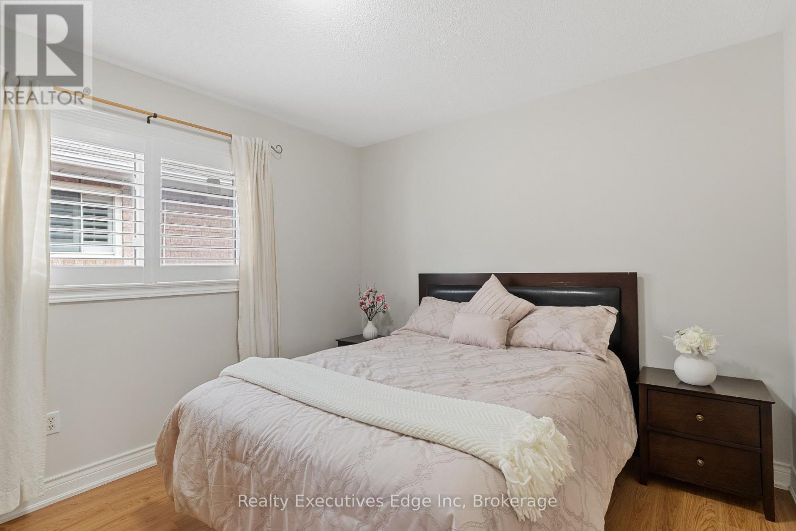 6356 Newcombe Drive, Mississauga, Ontario  L5V 2G5 - Photo 27 - W12313594