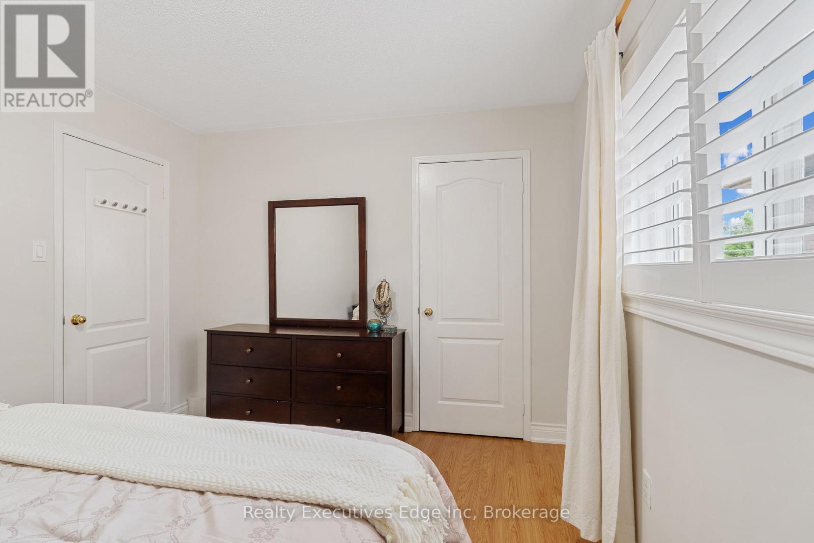 6356 Newcombe Drive, Mississauga, Ontario  L5V 2G5 - Photo 28 - W12313594
