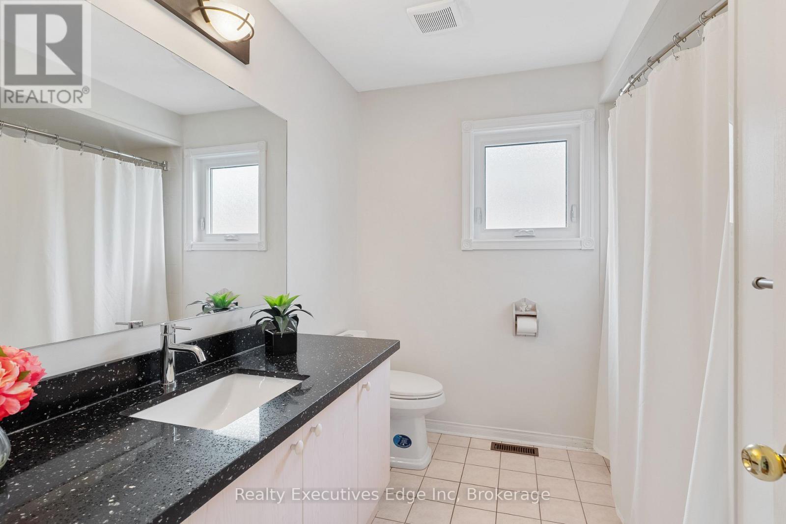 6356 Newcombe Drive, Mississauga, Ontario  L5V 2G5 - Photo 30 - W12313594