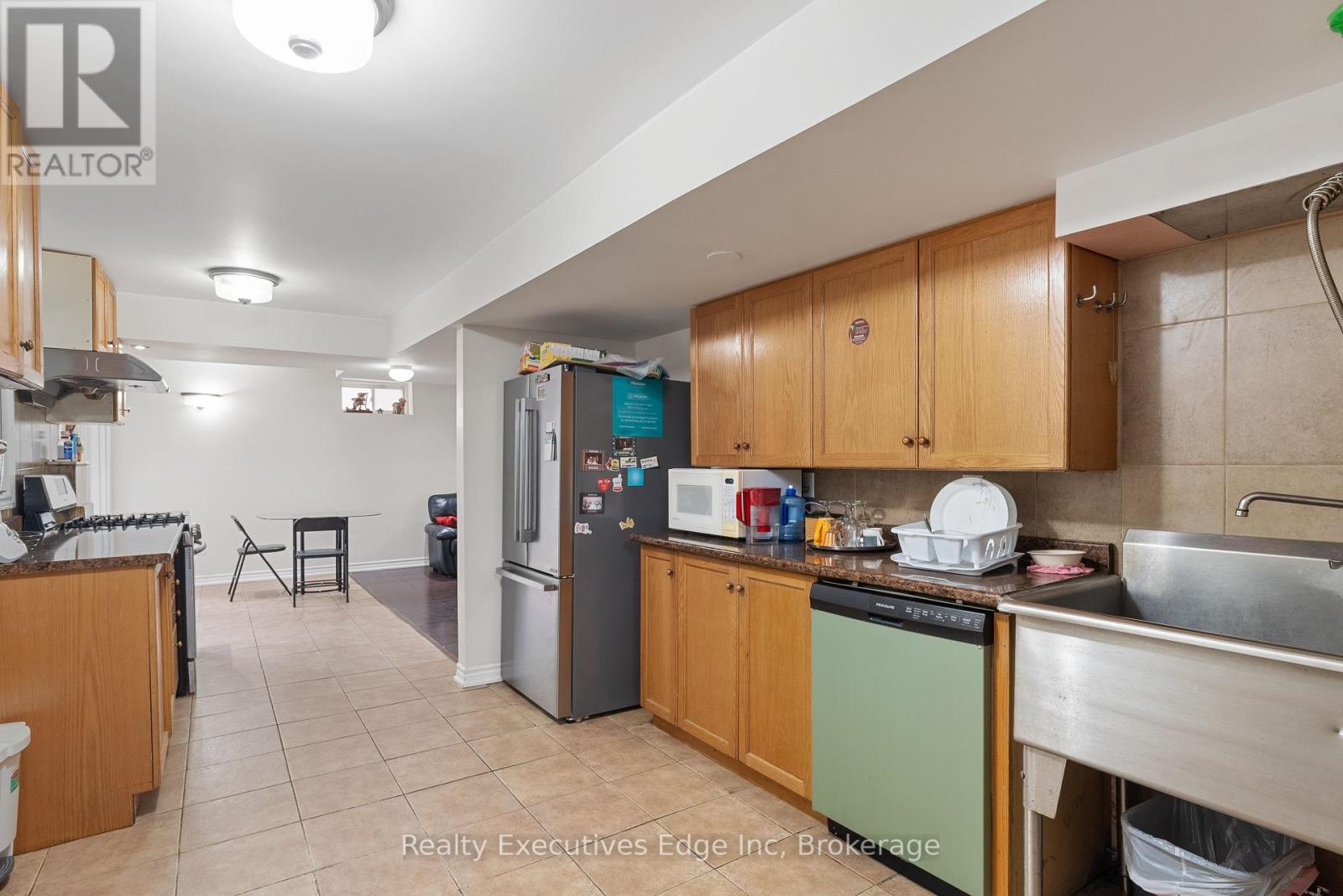 6356 Newcombe Drive, Mississauga, Ontario  L5V 2G5 - Photo 41 - W12313594