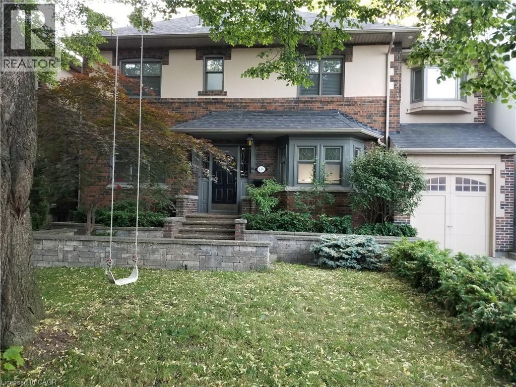 136 HUMBERCREST Boulevard, Toronto, Ontario