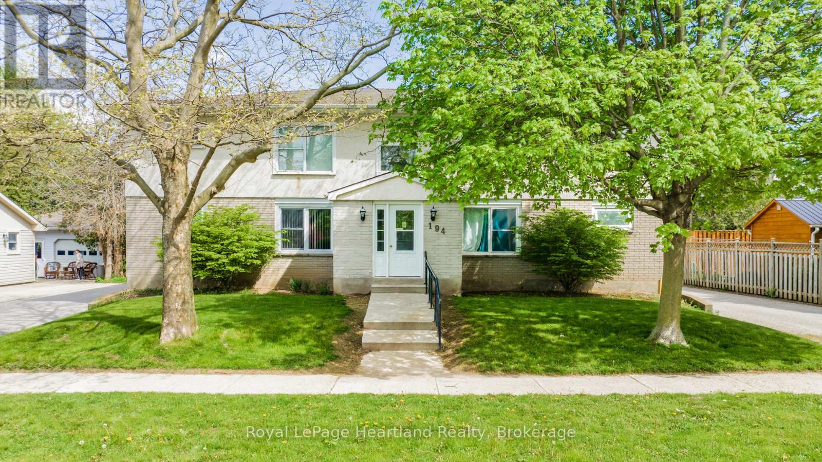 194 BENNETT STREET W, Goderich, Ontario