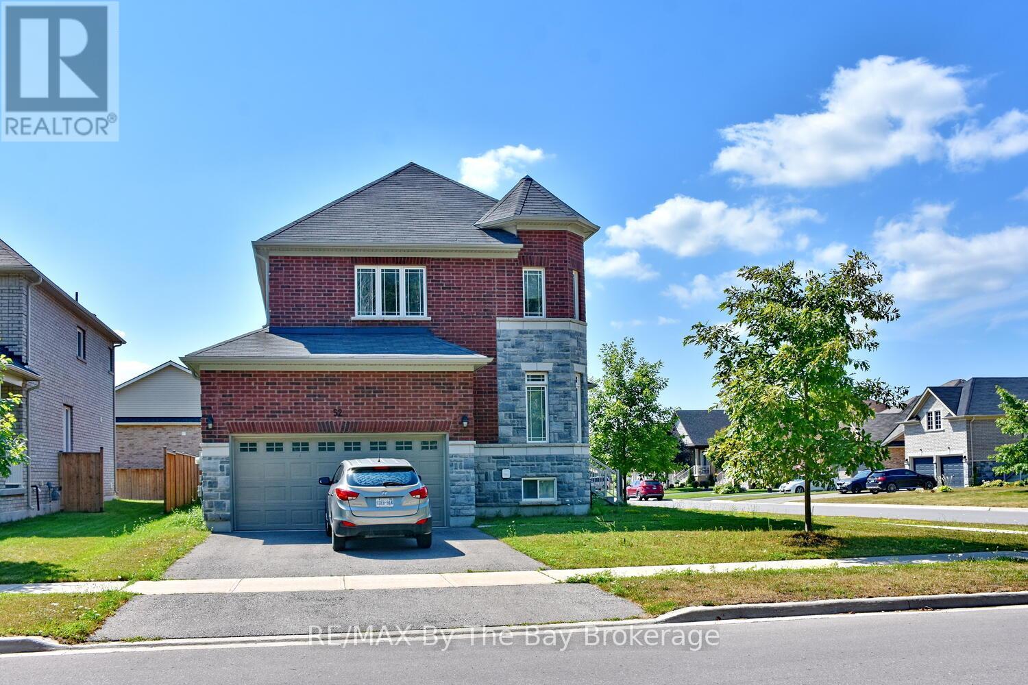 52 Pearl Street, Wasaga Beach, Ontario  L9Z 0G8 - Photo 38 - S12313704