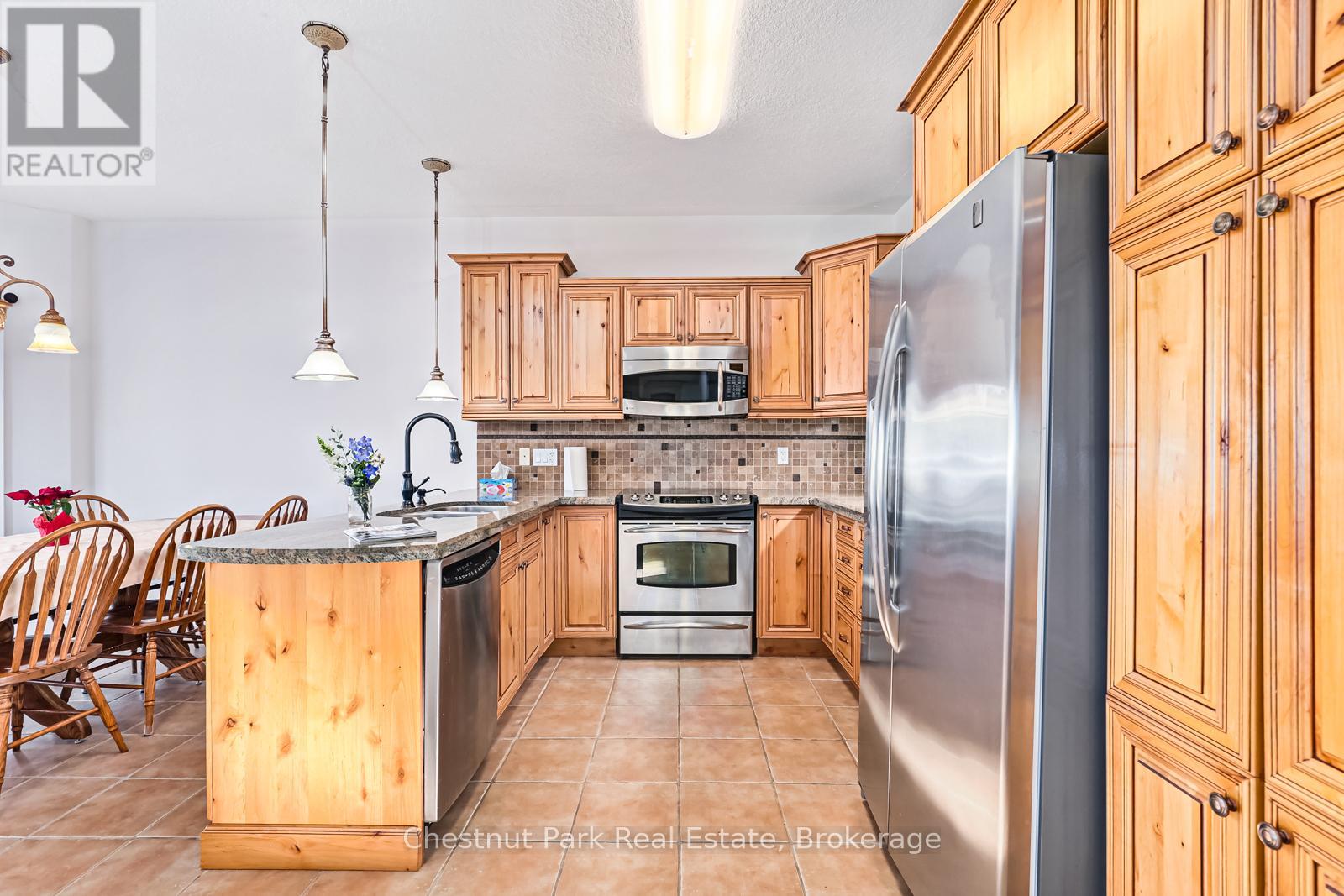 23 Chamberlain Crescent, Collingwood, Ontario  L9Y 0E3 - Photo 11 - S12313720