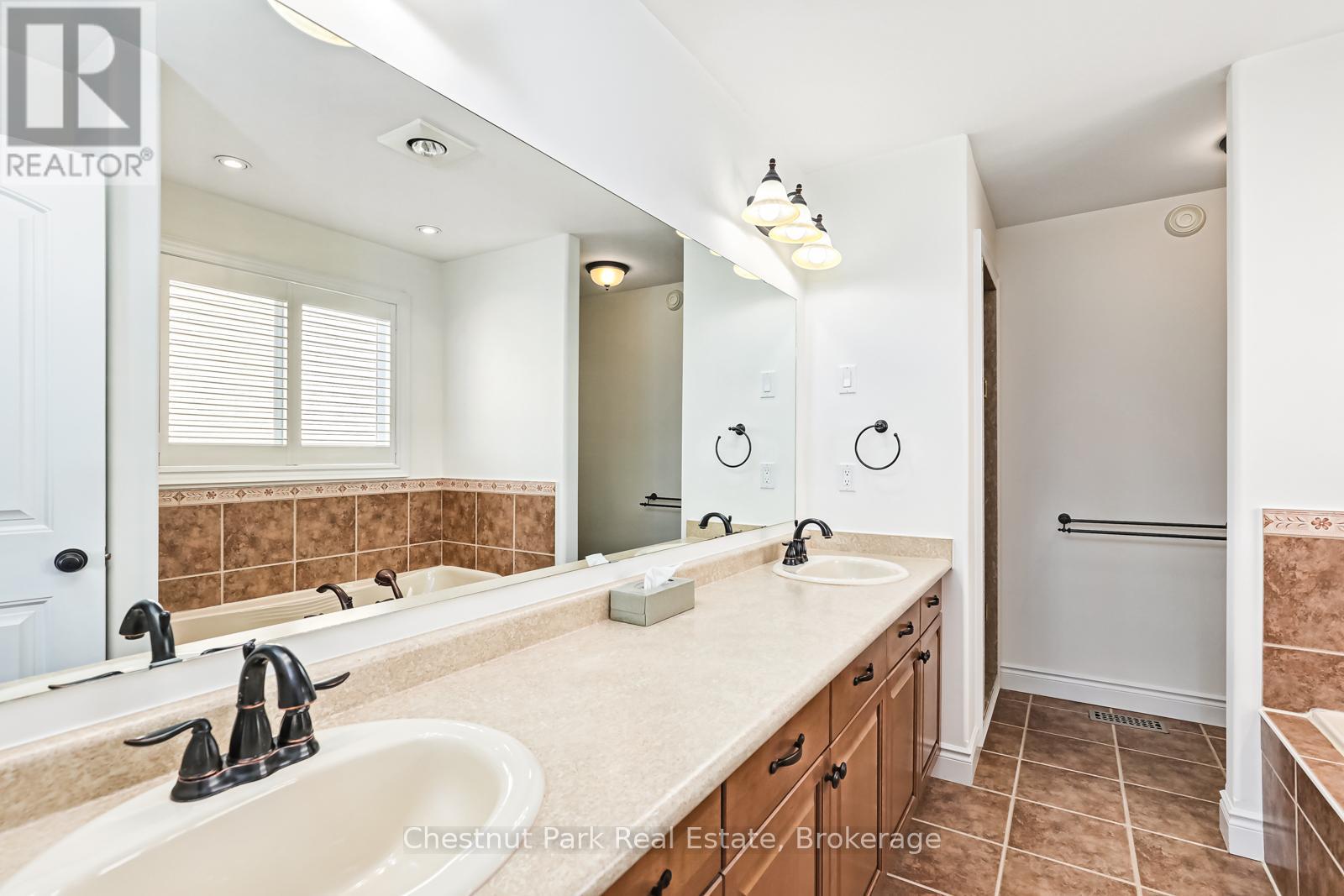 23 Chamberlain Crescent, Collingwood, Ontario  L9Y 0E3 - Photo 24 - S12313720