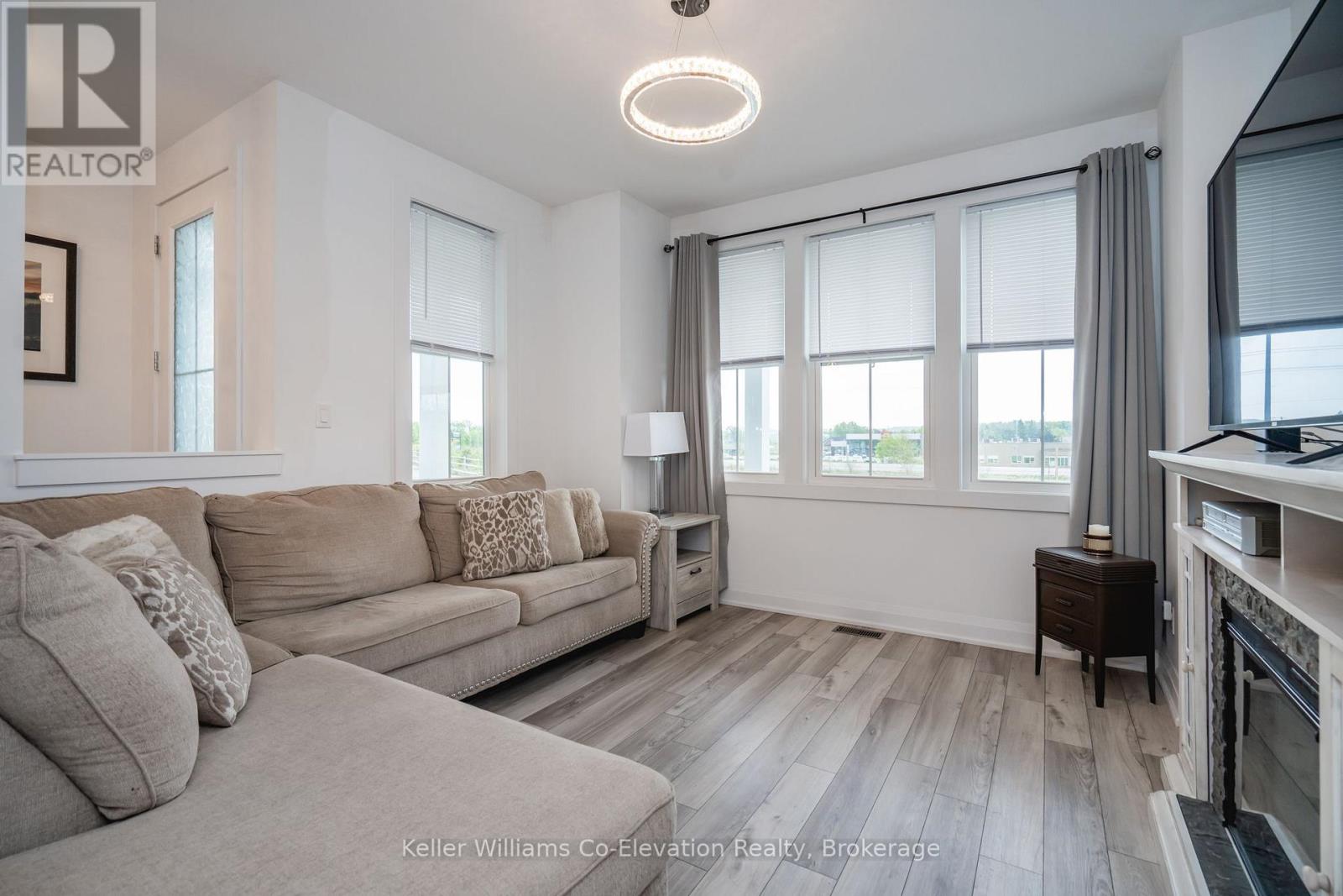 30 Samantha Lane, Midland, Ontario  L4R 0H4 - Photo 7 - S12313850