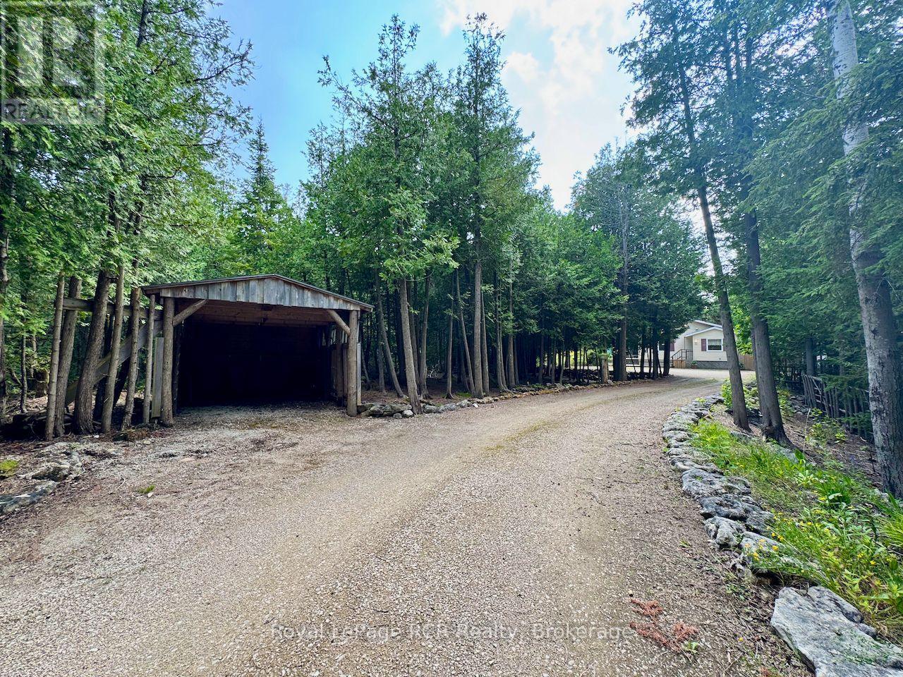 323 East Road Rr 4 Road, Northern Bruce Peninsula, Ontario  N0H 1W0 - Photo 38 - X12314257