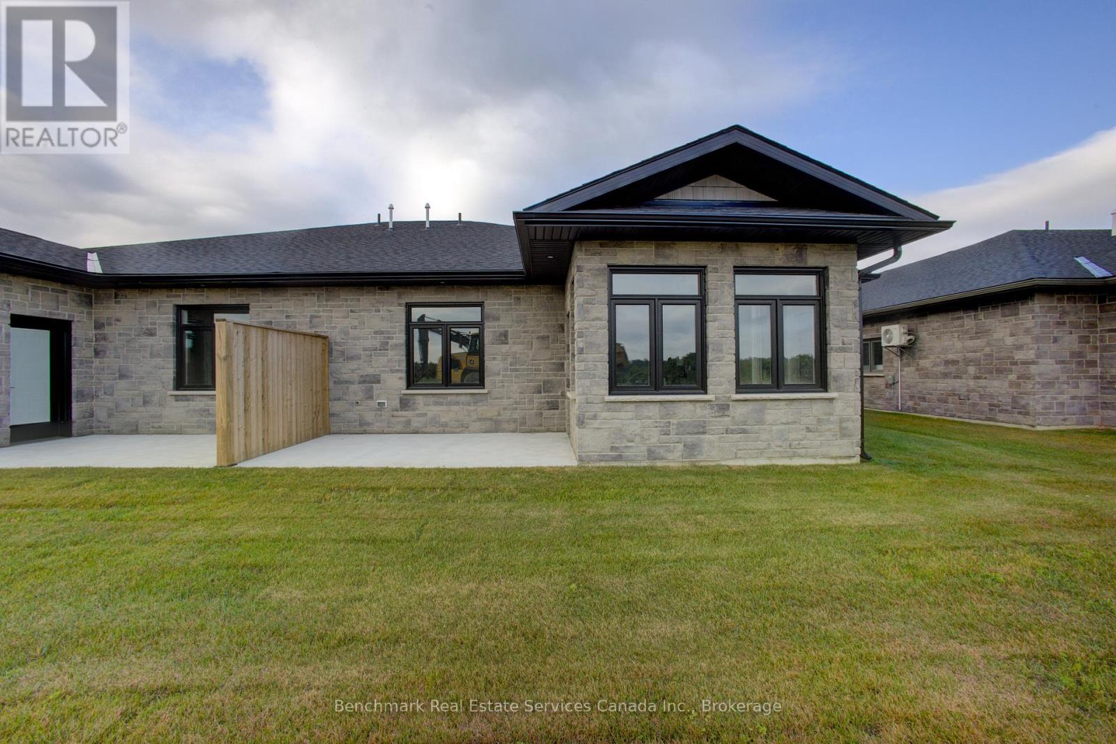 51 Cavalier Crescent, Huron-Kinloss, Ontario  N0G 2R0 - Photo 29 - X12314374