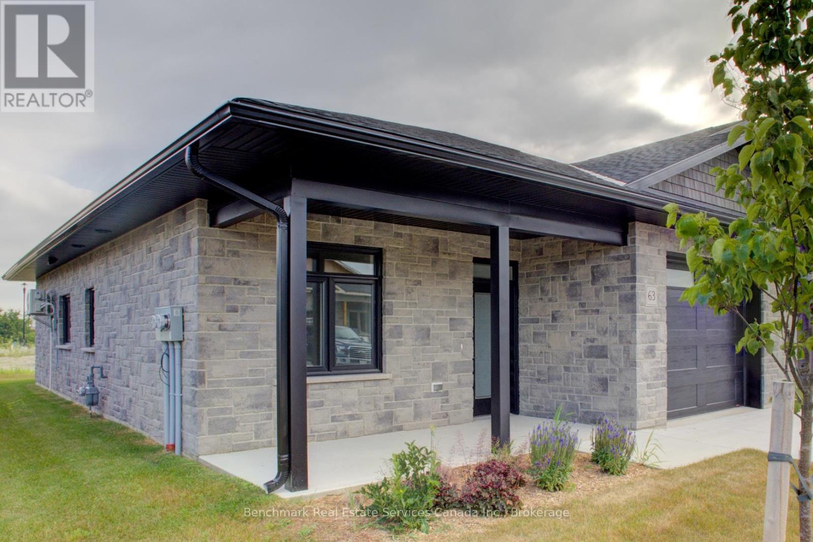 51 Cavalier Crescent, Huron-Kinloss, Ontario  N0G 2R0 - Photo 4 - X12314374