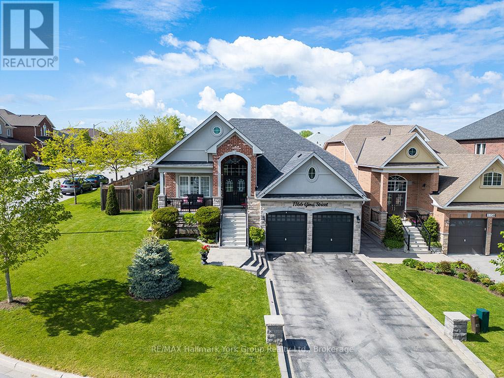 1166 Gina Street, Innisfil, Ontario  L9S 4Z3 - Photo 4 - N12314627