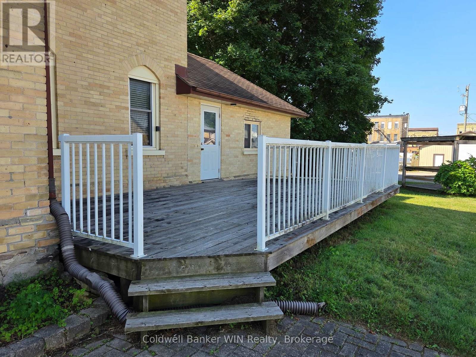 135 Fergus Street S, Wellington North, Ontario  N0G 2L2 - Photo 23 - X12314695