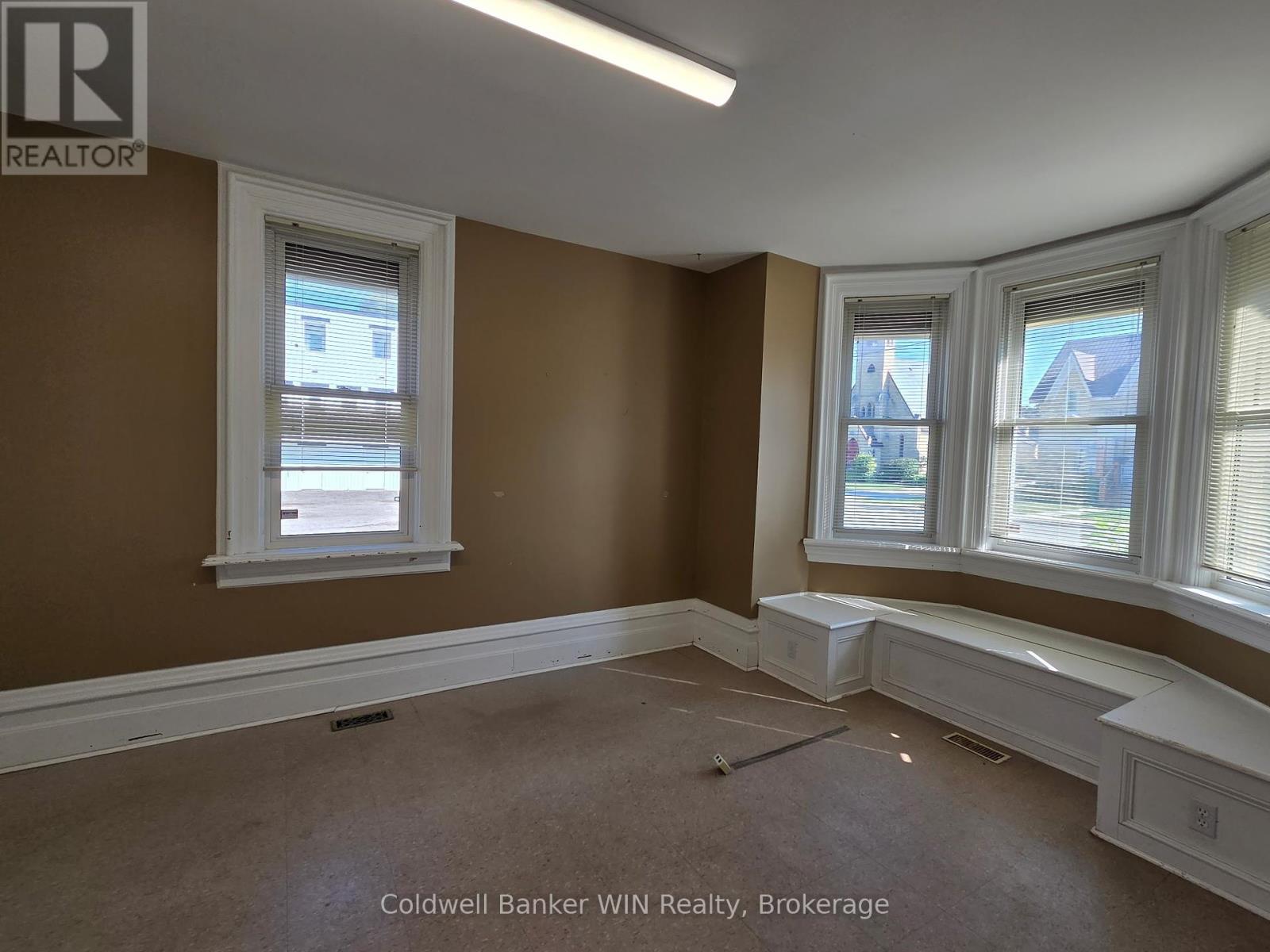 135 Fergus Street S, Wellington North, Ontario  N0G 2L2 - Photo 8 - X12314695