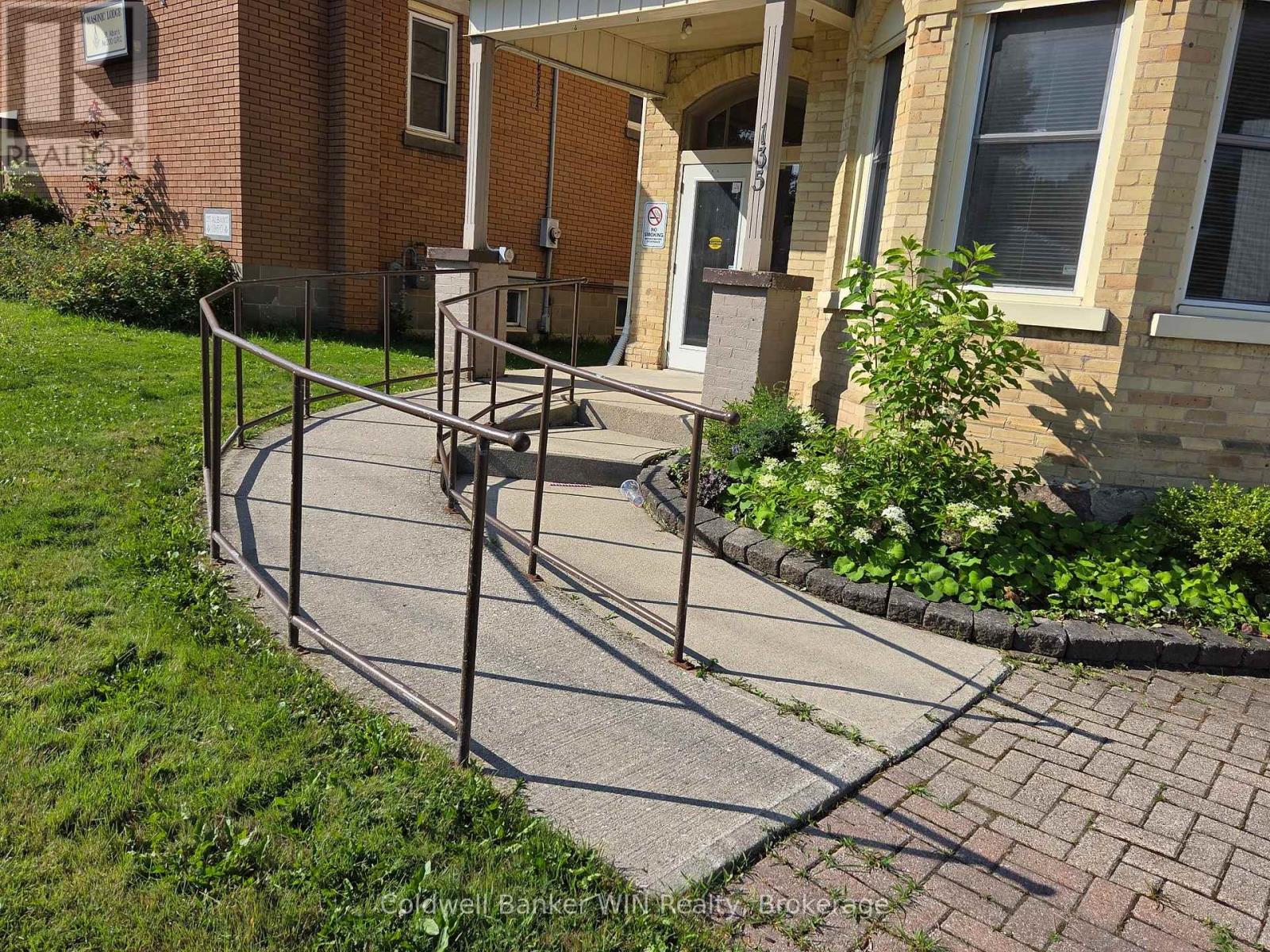 135 Fergus Street S, Wellington North, Ontario  N0G 2L2 - Photo 2 - X12314730