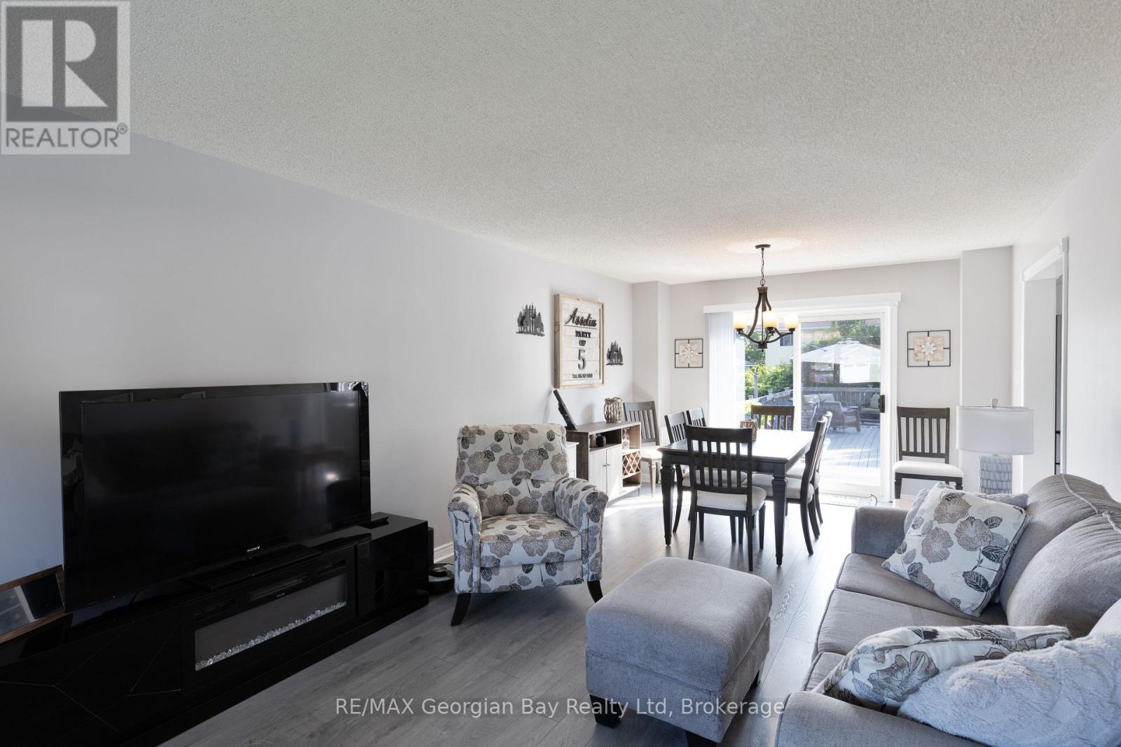 9 Copeland Street, Penetanguishene, Ontario  L9M 1K3 - Photo 6 - S12315381