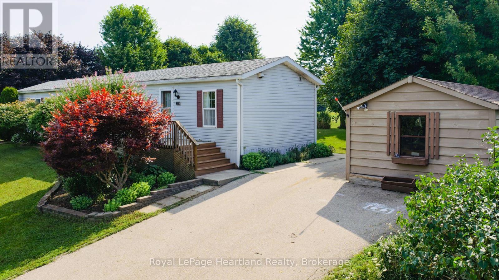 240 Hickory Lane, Perth East, Ontario  N5A 6S6 - Photo 10 - X12316144