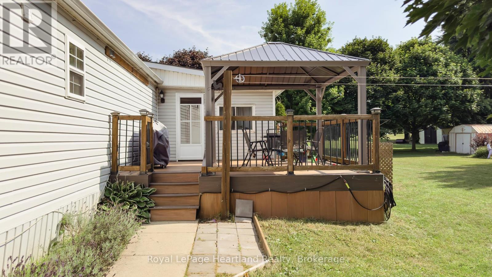 240 Hickory Lane, Perth East, Ontario  N5A 6S6 - Photo 47 - X12316144
