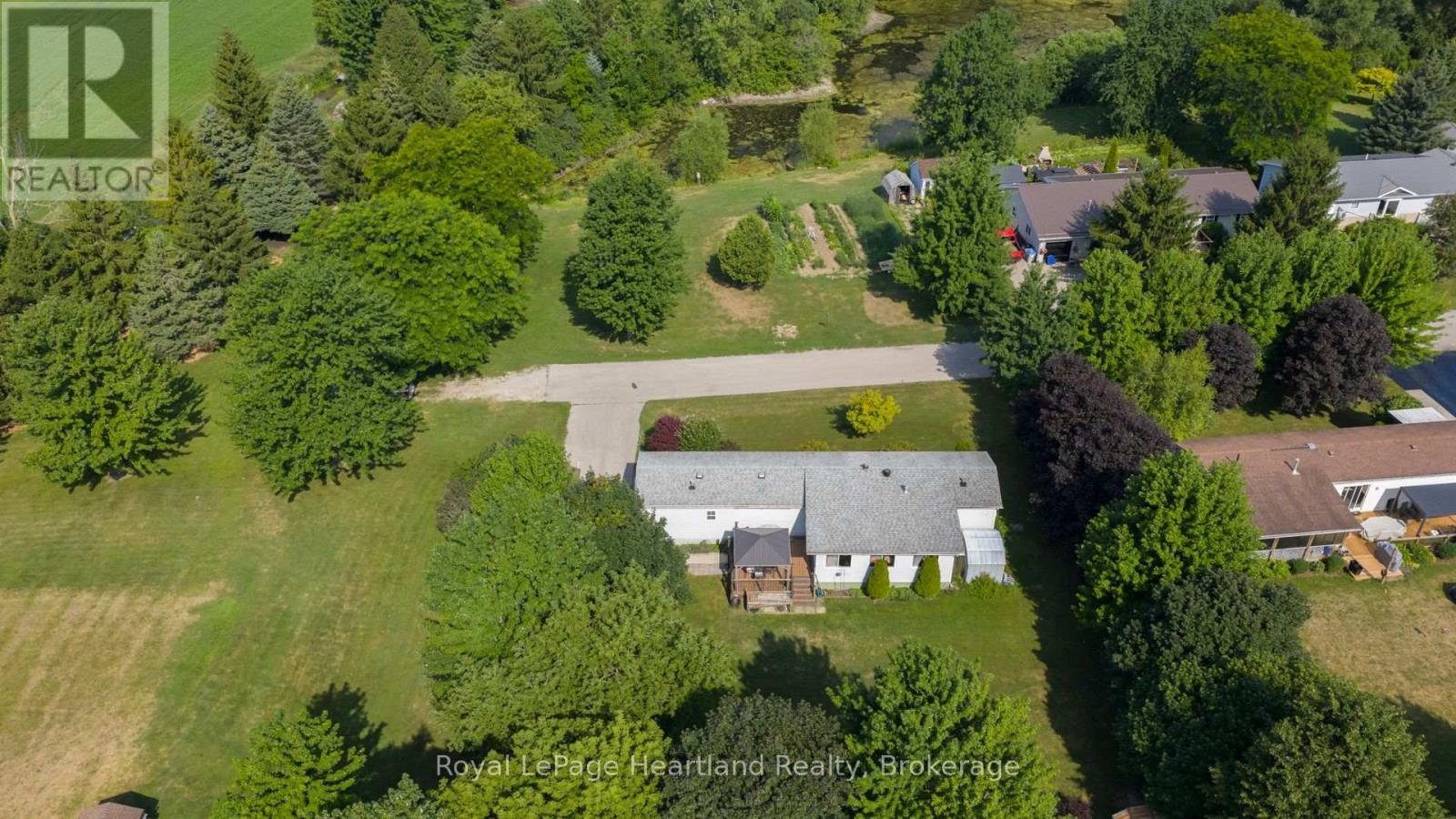 240 Hickory Lane, Perth East, Ontario  N5A 6S6 - Photo 5 - X12316144