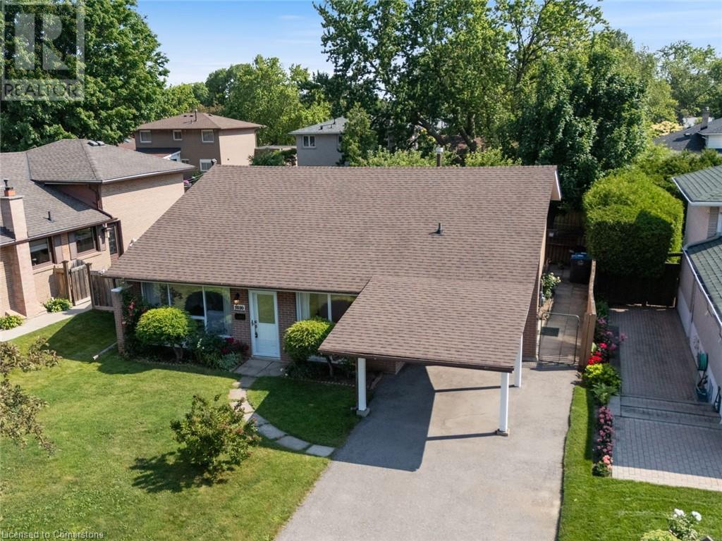 1610 HOBBS Crescent, Mississauga, Ontario