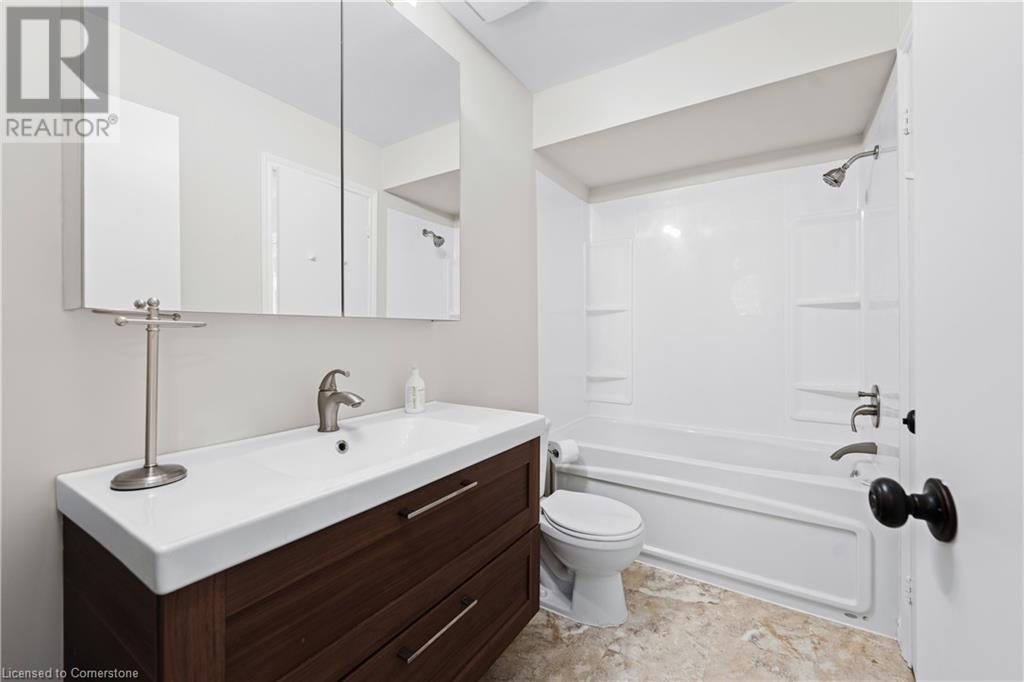 34 Merritt Crescent, Grimsby, Ontario  L3M 4X7 - Photo 18 - 40756300