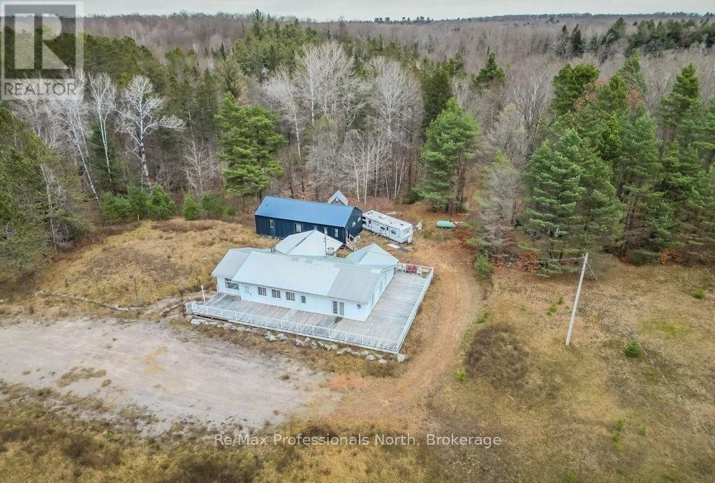 2180-2186 Highway 141, Muskoka Lakes, Ontario  P0B 1L0 - Photo 1 - X12317053