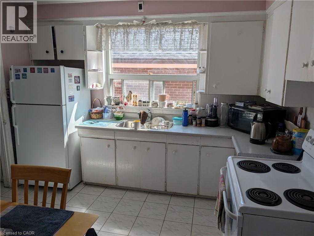 312 Atlas Avenue, York, Ontario  M6C 3P9 - Photo 11 - 40756233