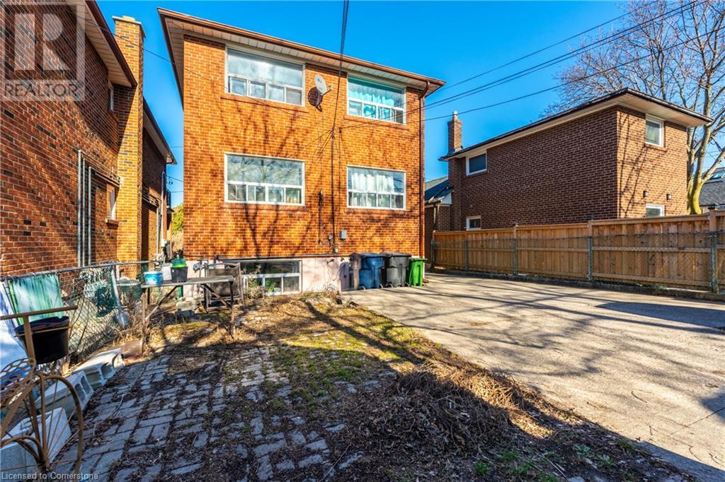 312 Atlas Avenue, York, Ontario  M6C 3P9 - Photo 6 - 40756233