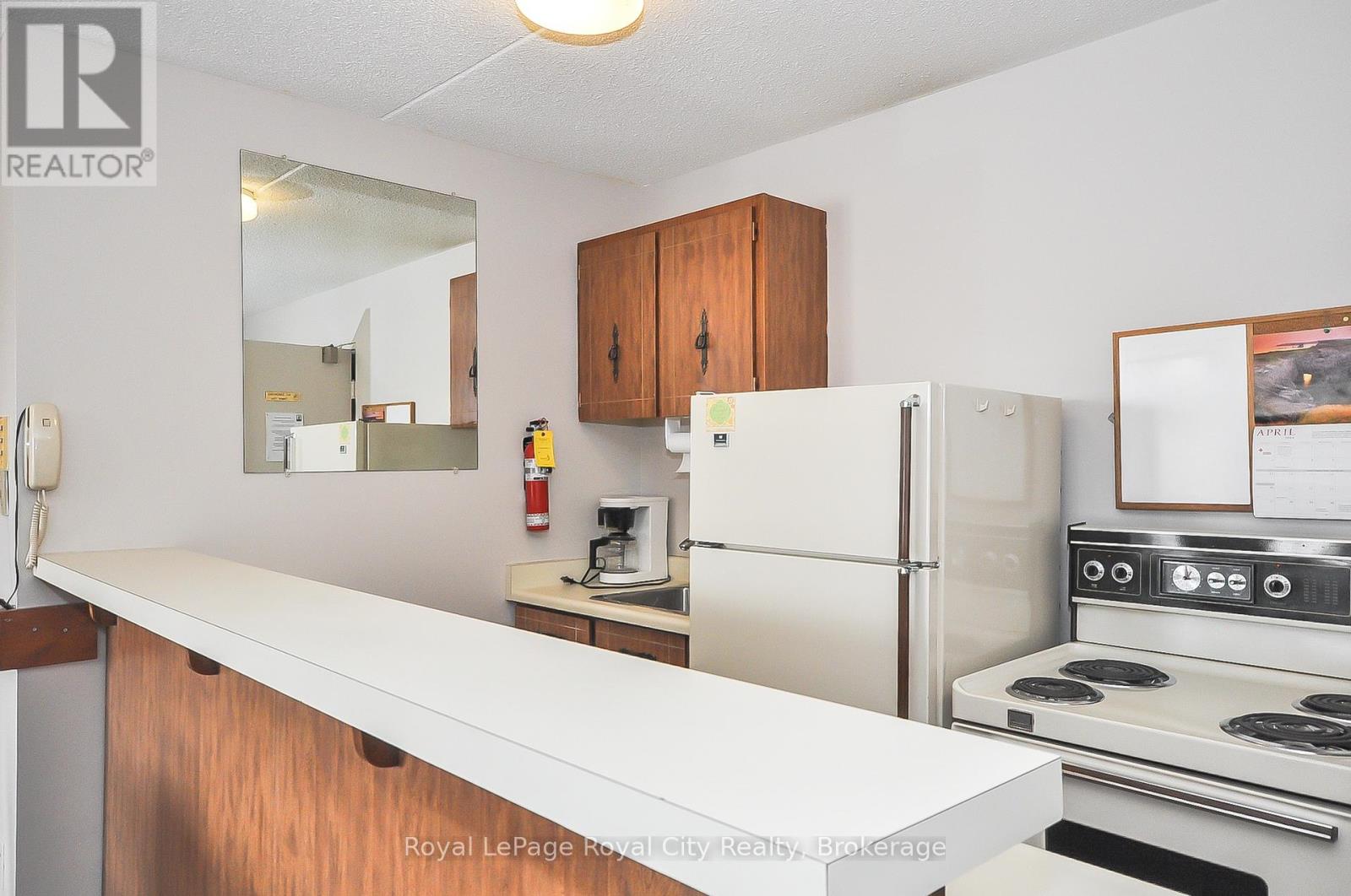 608 - 22 Marilyn Drive, Guelph, Ontario  N1H 7T1 - Photo 34 - X12318286