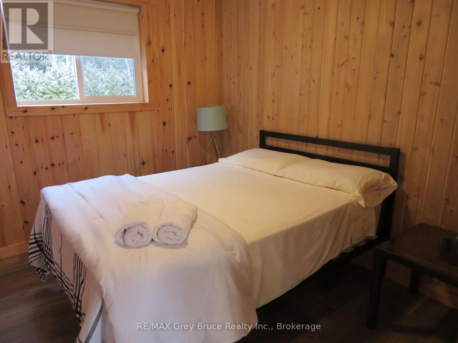 597 Stokes Bay Road, Northern Bruce Peninsula, Ontario  N0H 2M0 - Photo 13 - X12318564