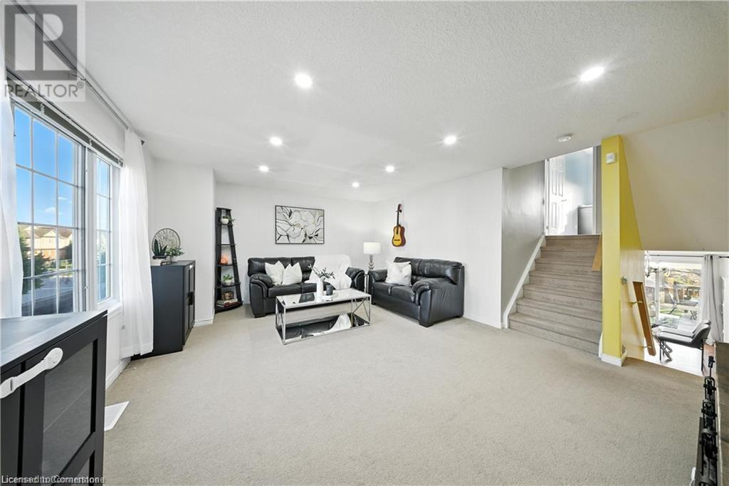 15 Corsica Street, Kitchener, Ontario  N2R 1Y1 - Photo 10 - 40756406