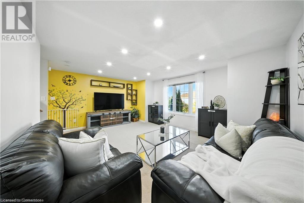 15 Corsica Street, Kitchener, Ontario  N2R 1Y1 - Photo 11 - 40756406
