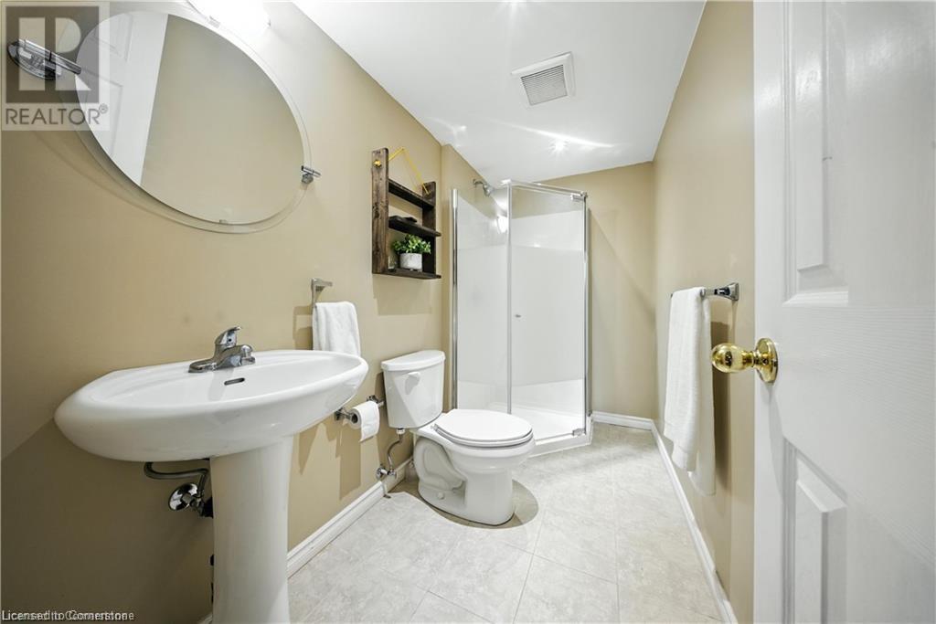 15 Corsica Street, Kitchener, Ontario  N2R 1Y1 - Photo 20 - 40756406
