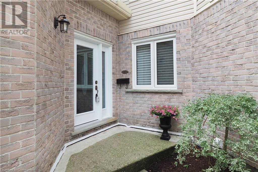 365 Bennington Gate Unit# 33, Waterloo, Ontario  N2T 2L1 - Photo 4 - 40753482