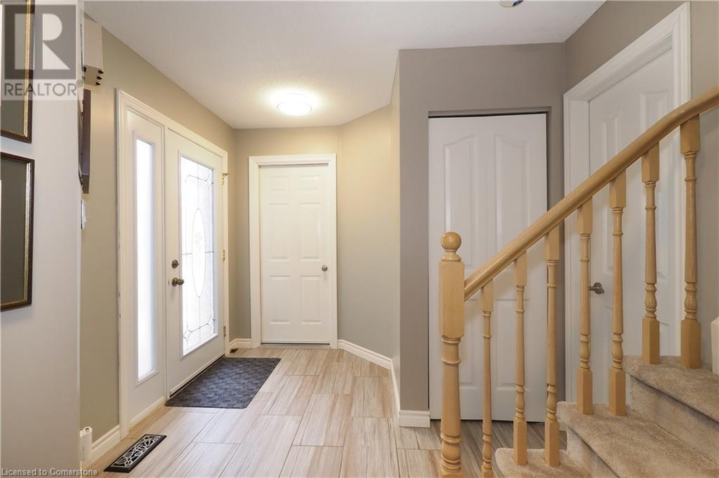 365 Bennington Gate Unit# 33, Waterloo, Ontario  N2T 2L1 - Photo 5 - 40753482