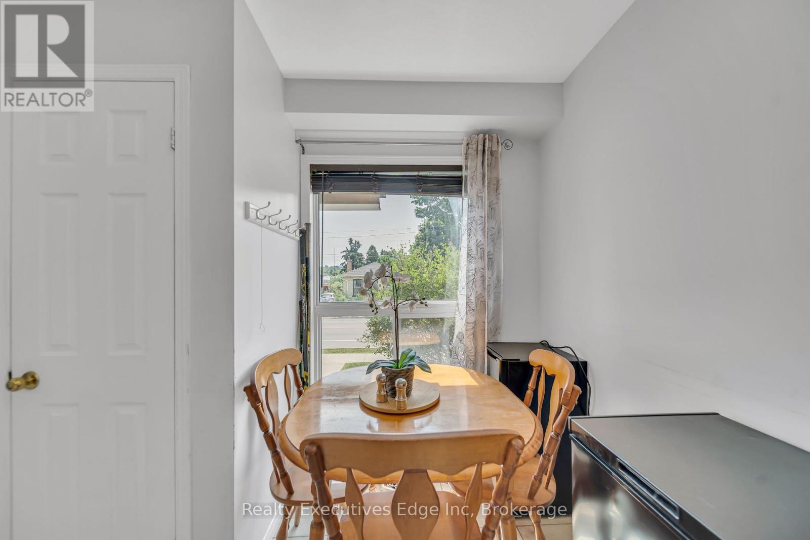 5 - 142 York Road, Guelph, Ontario  N1E 3E9 - Photo 8 - X12318759