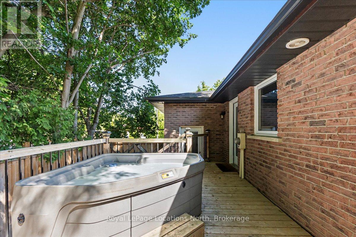 201 Beech Street, Clearview, Ontario  L0M 1S0 - Photo 5 - S12318920