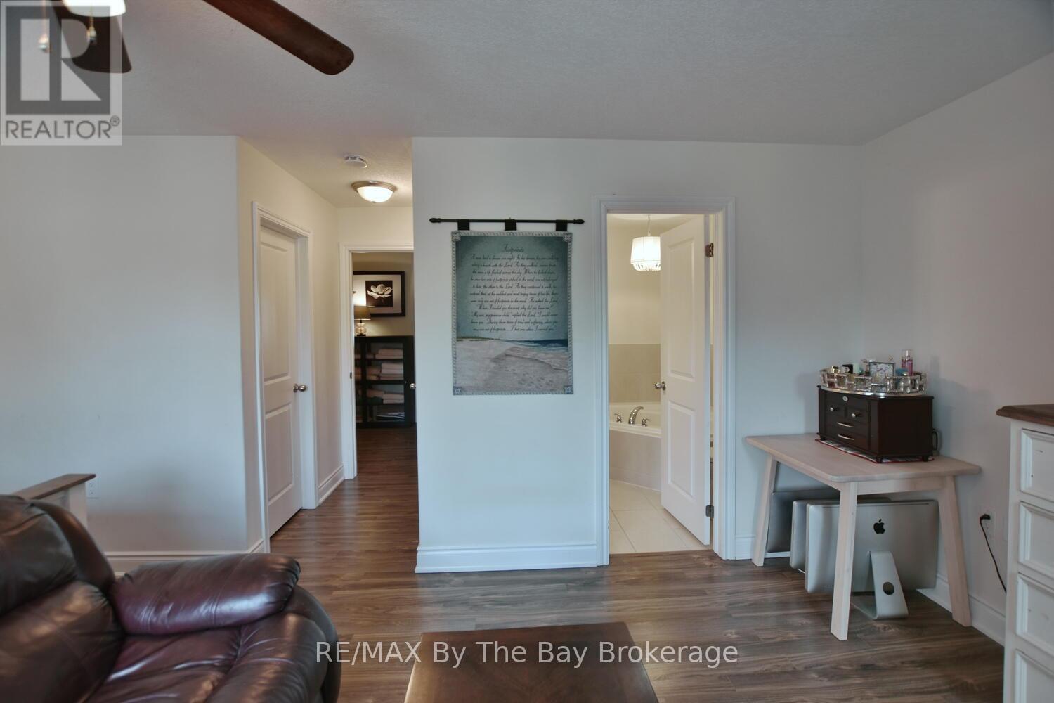 62 Puccini Drive, Wasaga Beach, Ontario  L9Z 1Z4 - Photo 21 - S12318979