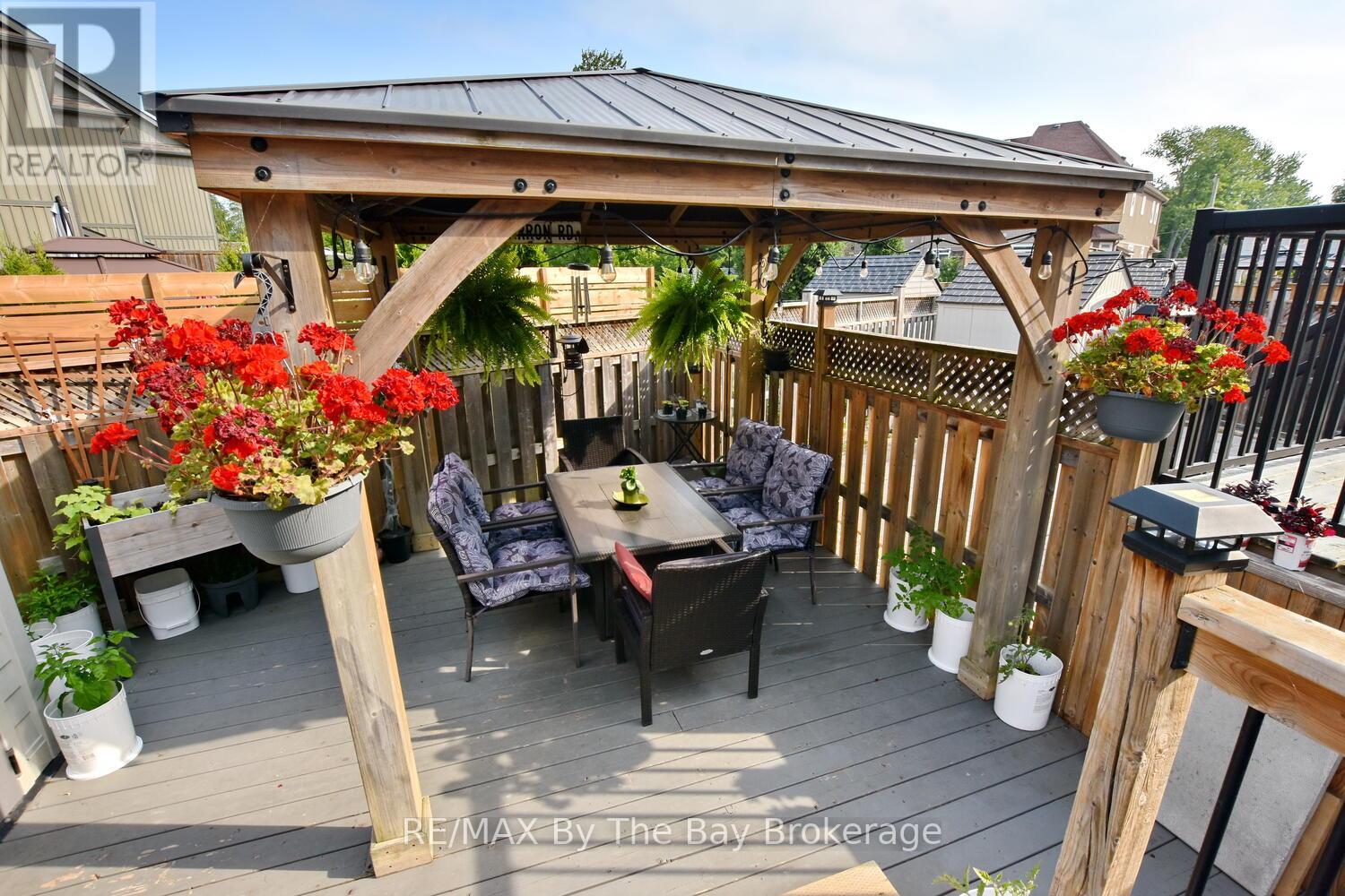 62 Puccini Drive, Wasaga Beach, Ontario  L9Z 1Z4 - Photo 33 - S12318979