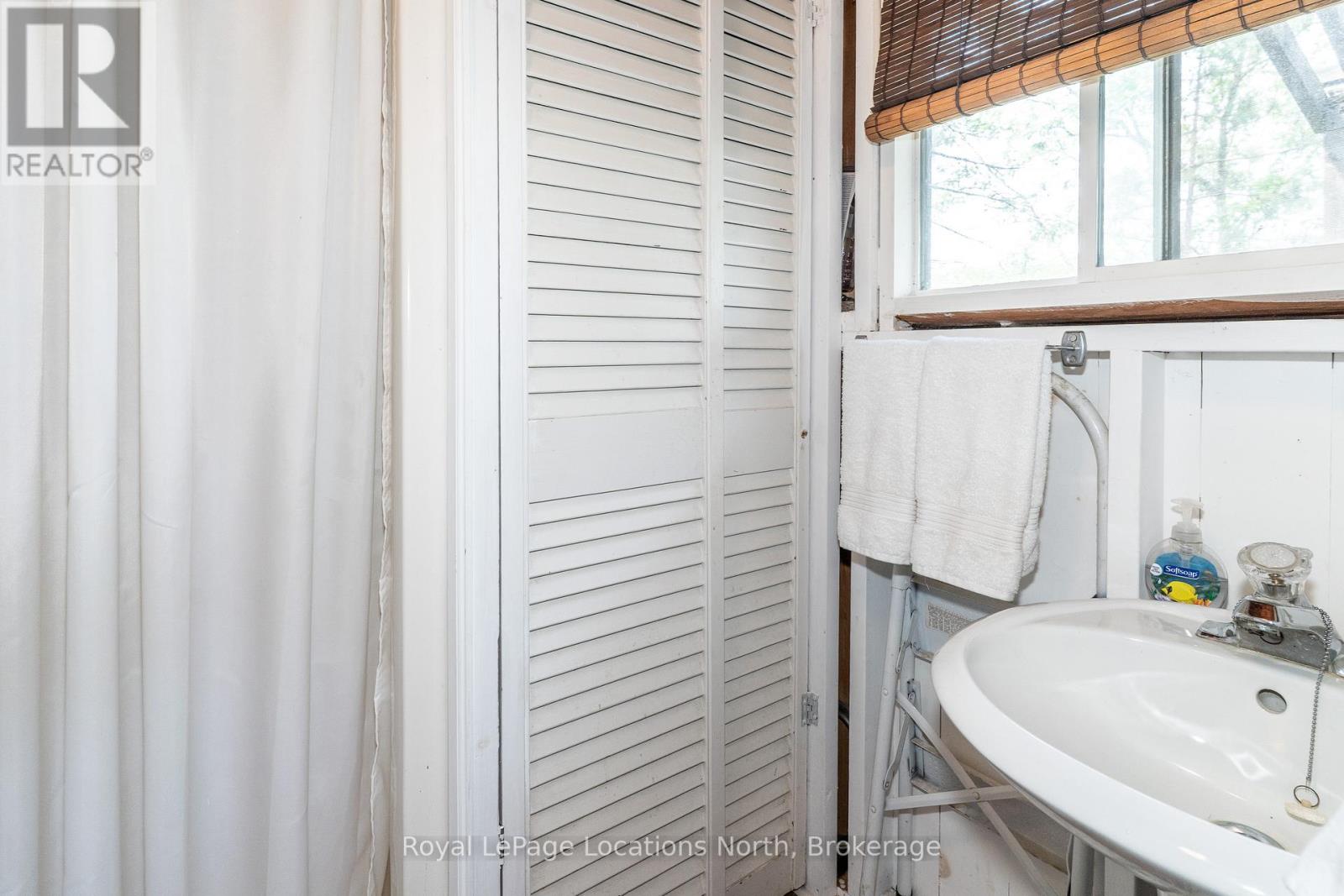 2 3ln Berkinshaw Island, Gravenhurst, Ontario  P1P 1R2 - Photo 14 - X12318999