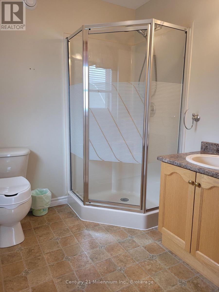 74 Pennsylvania Avenue, Wasaga Beach, Ontario  L9Z 3A8 - Photo 19 - S12319136