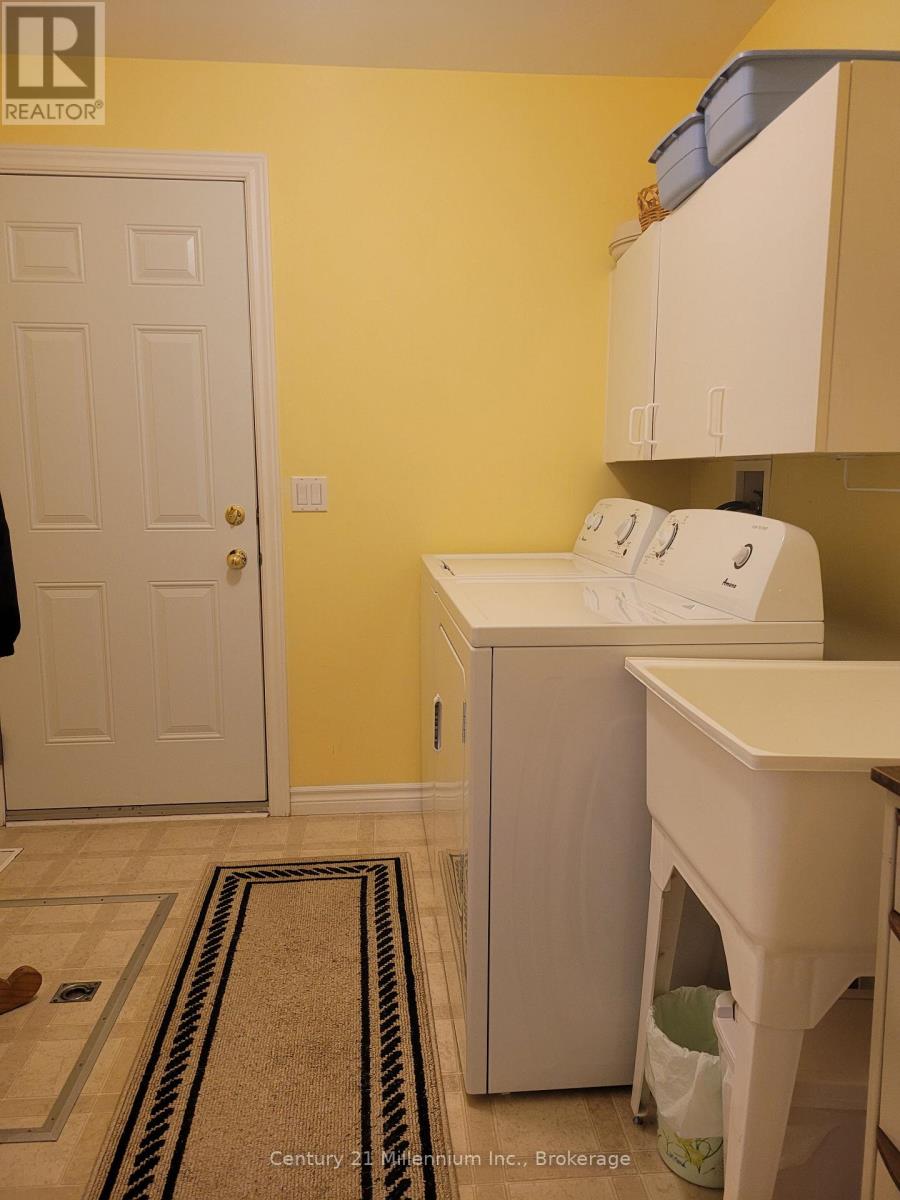 74 Pennsylvania Avenue, Wasaga Beach, Ontario  L9Z 3A8 - Photo 28 - S12319136