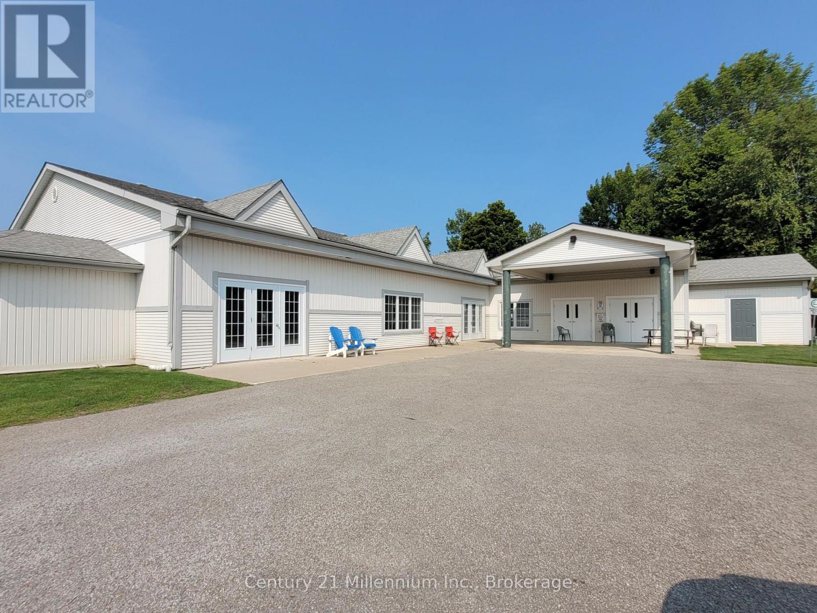 74 Pennsylvania Avenue, Wasaga Beach, Ontario  L9Z 3A8 - Photo 40 - S12319136