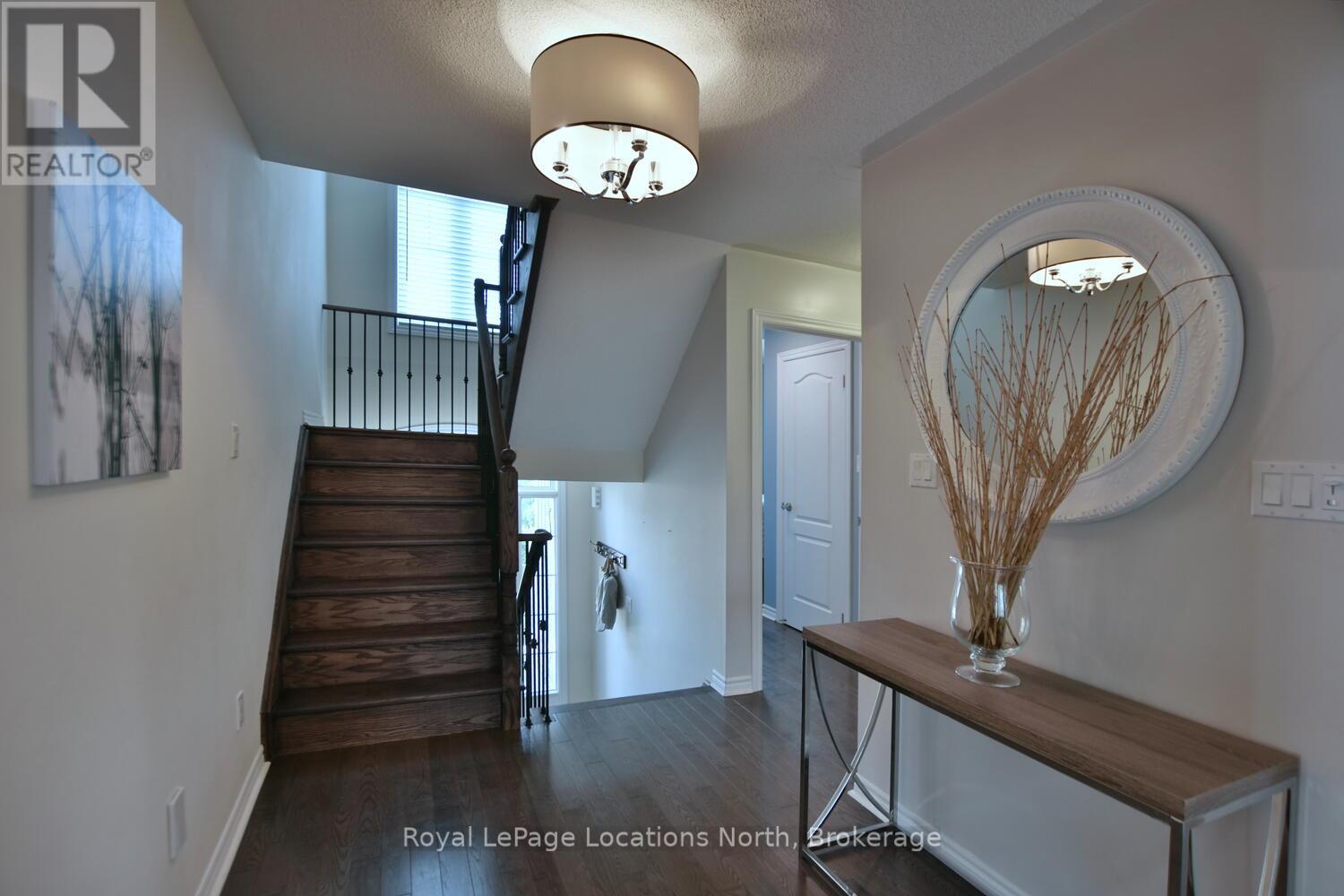 20 Leeward Circle, Wasaga Beach, Ontario  L9Z 0E9 - Photo 5 - S12319209